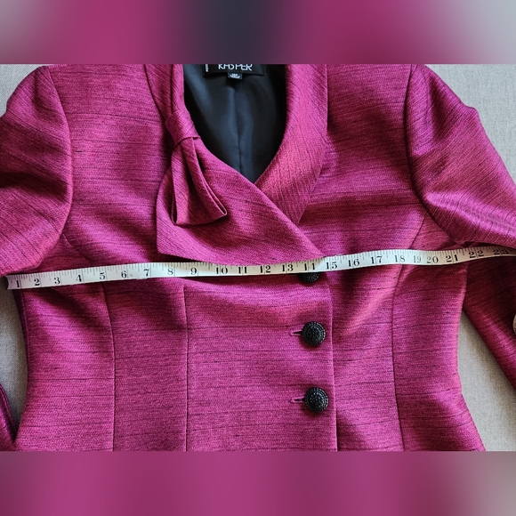 Kasper Magenta Bow Suit Jacket - Picture 10 of 16
